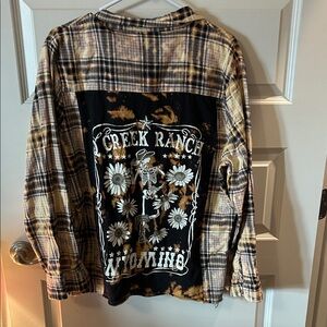 Women's Plaid Button Down Shirt - Brown